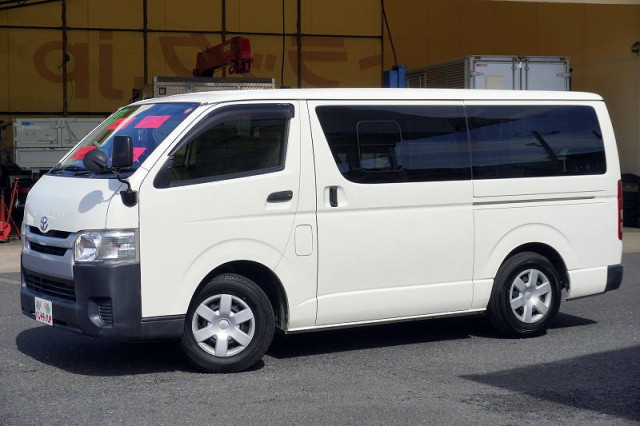 トヨタ ハイエース 小型 ライトバン CBF-TRH200V(94841) 1枚目