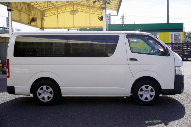 トヨタ ハイエース 小型 ライトバン CBF-TRH200V(94841) 5枚目