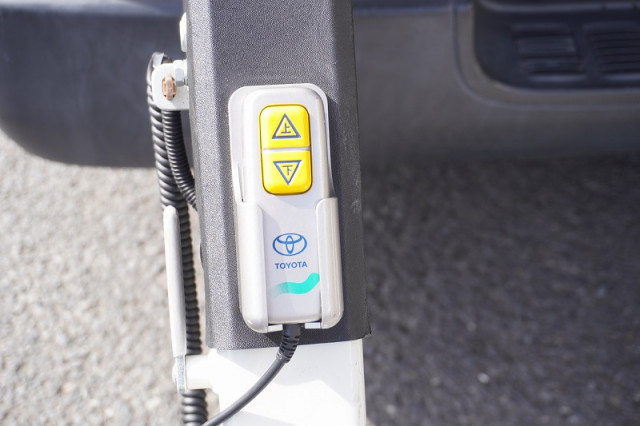 トヨタ ハイエース 小型 ライトバン CBF-TRH200V(94841) 20枚目