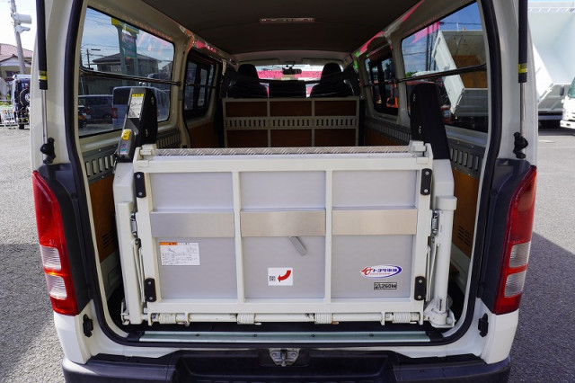 トヨタ ハイエース 小型 ライトバン CBF-TRH200V(94841) 23枚目
