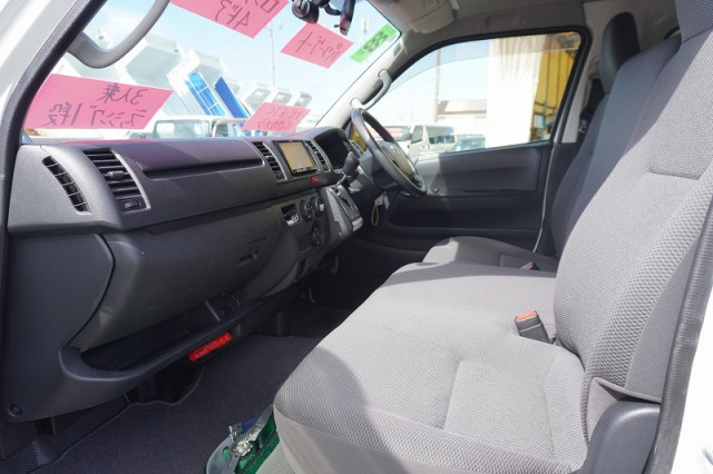 トヨタ ハイエース 小型 ライトバン CBF-TRH200V(94841) 39枚目