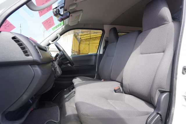 トヨタ ハイエース 小型 ライトバン CBF-TRH200V(94841) 40枚目