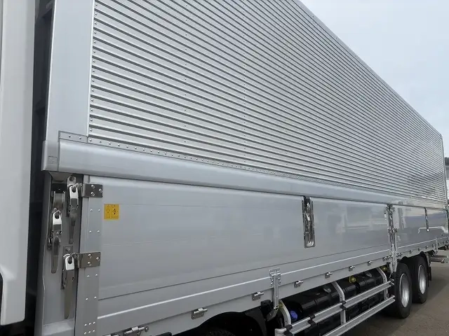 日野 プロフィア 小型 アルミウィング 2DG-FW1AHC(94843) 9枚目