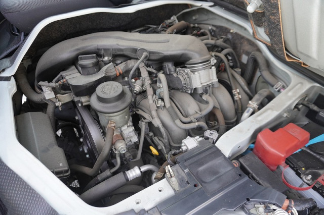 トヨタ ハイエース 小型 ライトバン CBF-TRH200V(94845) 14枚目