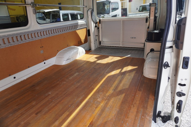 トヨタ ハイエース 小型 ライトバン CBF-TRH200V(94845) 25枚目