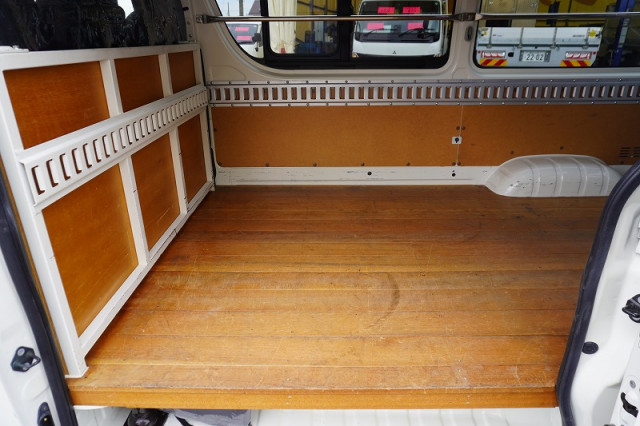 トヨタ ハイエース 小型 ライトバン CBF-TRH200V(94846) 26枚目