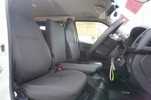 トヨタ ハイエース 小型 ライトバン CBF-TRH200V(94845) 36枚目