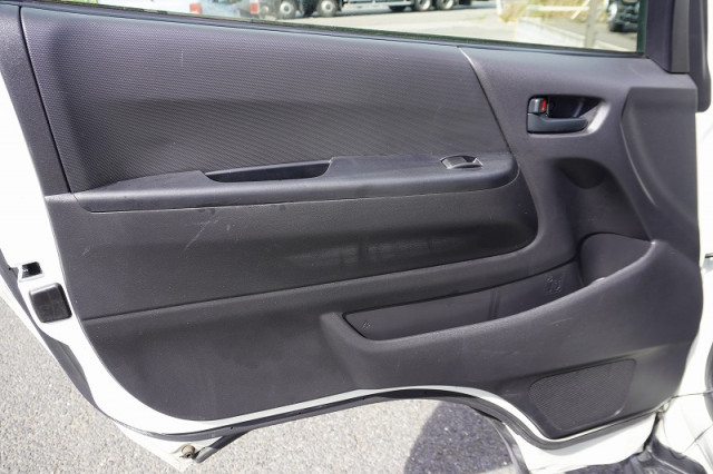 トヨタ ハイエース 小型 ライトバン CBF-TRH200V(94845) 40枚目