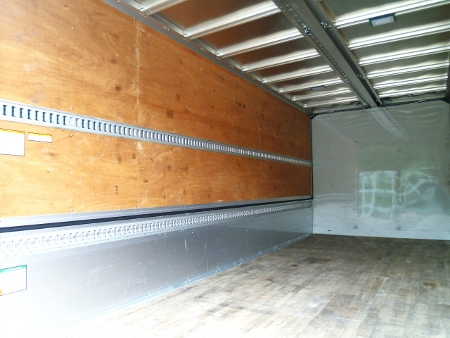 いすゞ フォワード 中型 アルミウィング 2RG-FRR90T2(94847) 13枚目