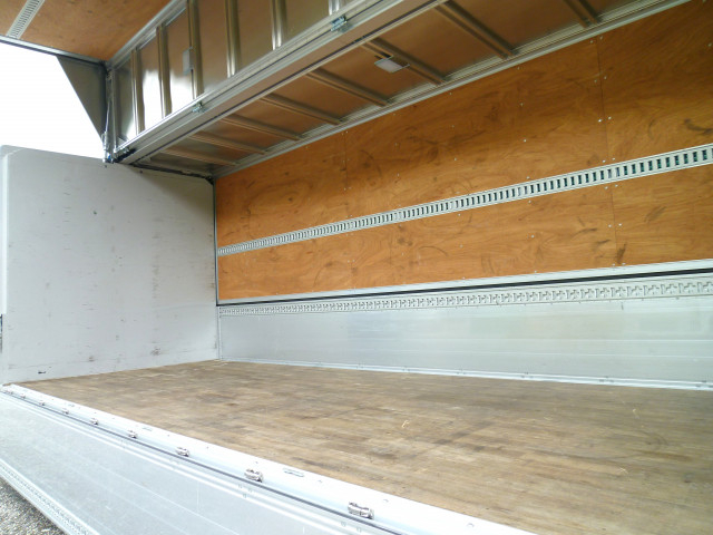 いすゞ フォワード 中型 アルミウィング 2RG-FRR90T2(94847) 21枚目