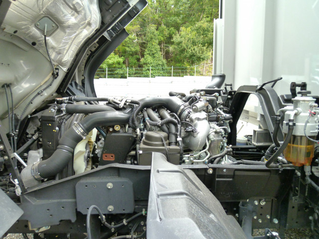 いすゞ フォワード 中型 アルミウィング 2RG-FRR90T2(94847) 22枚目