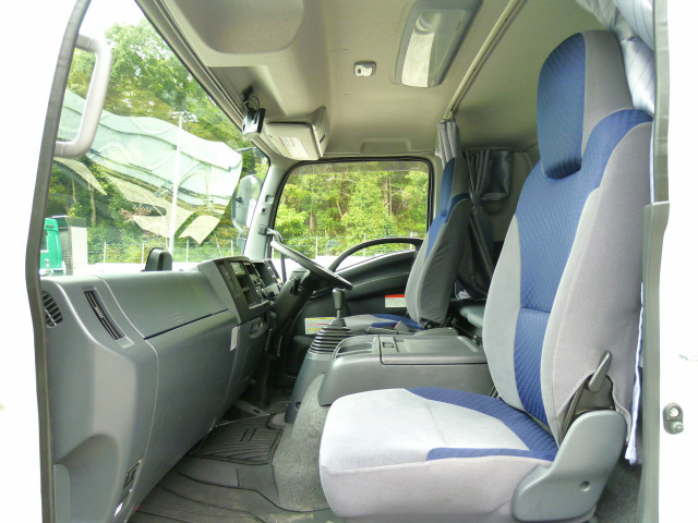 いすゞ フォワード 中型 アルミウィング 2RG-FRR90T2(94847) 31枚目