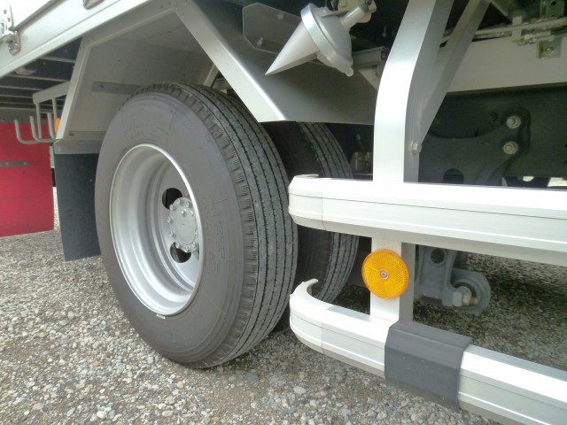 いすゞ フォワード 中型 アルミウィング 2RG-FRR90T2(94847) 42枚目