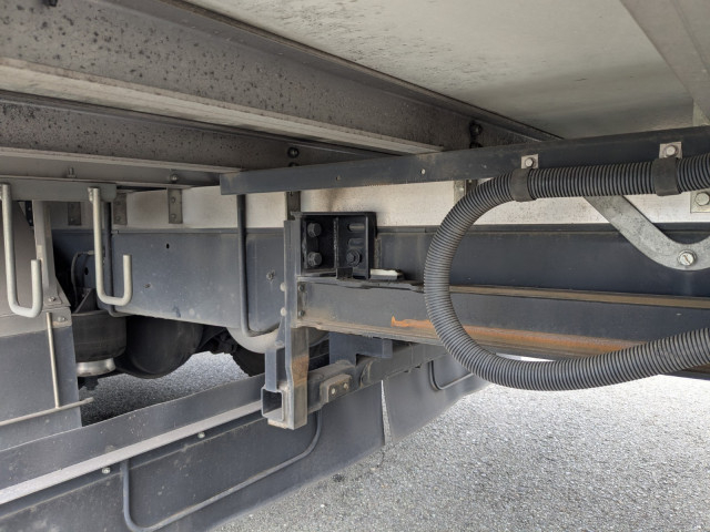 日野 レンジャー 中型 冷凍冷蔵バン 2KG-FC2ABG(94851) 11枚目