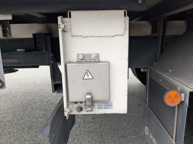 日野 レンジャー 中型 冷凍冷蔵バン 2KG-FC2ABG(94851) 27枚目