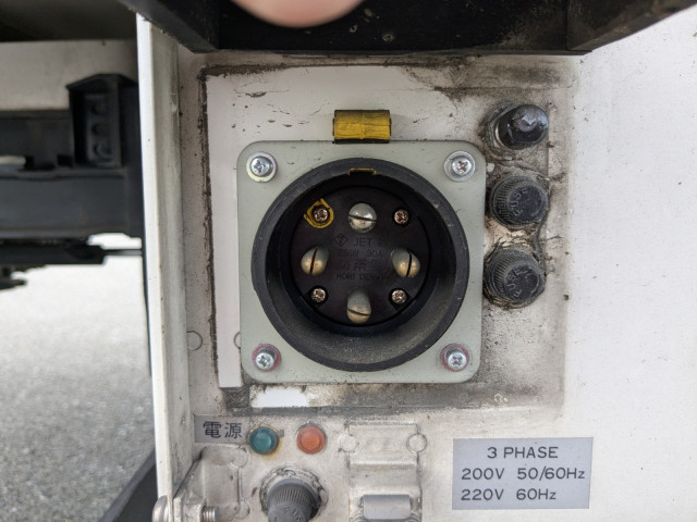 日野 レンジャー 中型 冷凍冷蔵バン 2KG-FC2ABG(94851) 28枚目