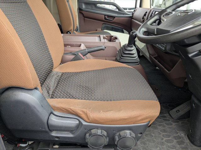 日野 レンジャー 中型 冷凍冷蔵バン 2KG-FC2ABG(94851) 36枚目