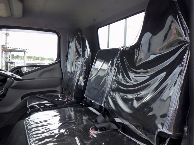 三菱ふそう キャンター 小型 平ボディ 2PG-FEB50(94857) 11枚目