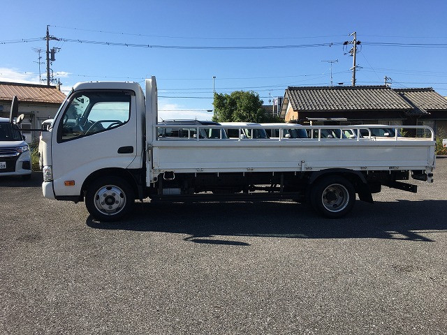 トヨタ ダイナ 小型 平ボディ 2RG-XZC655(94859) 4枚目