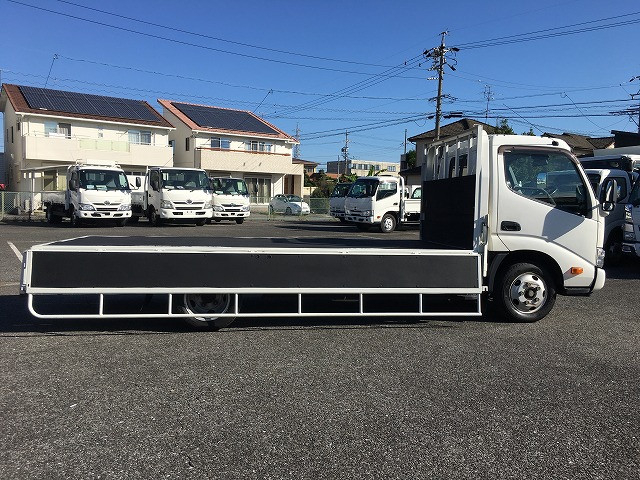 トヨタ ダイナ 小型 平ボディ 2RG-XZC655(94859) 12枚目