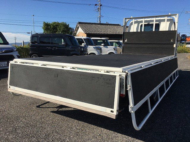 トヨタ ダイナ 小型 平ボディ 2RG-XZC655(94859) 15枚目