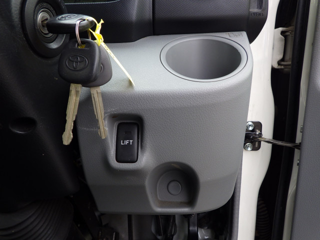 トヨタ ダイナ 小型 平ボディ ABF-TRY230(94862) 13枚目