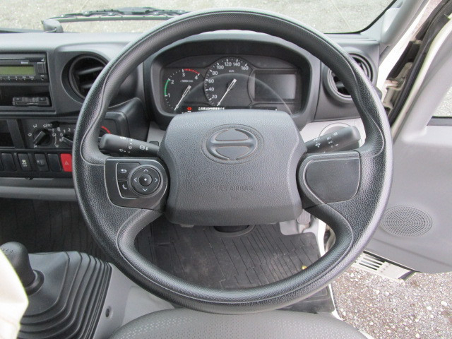 日野 デュトロ 小型 平ボディ 2RG-XZU605M(94863) 14枚目