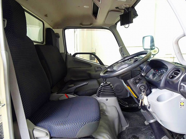 日野 デュトロ 小型 冷凍冷蔵バン 2RG-XZU655M(94864) 6枚目