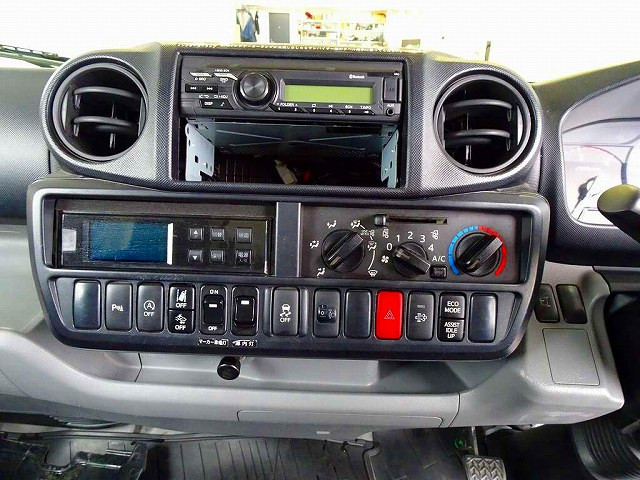 日野 デュトロ 小型 冷凍冷蔵バン 2RG-XZU655M(94864) 10枚目