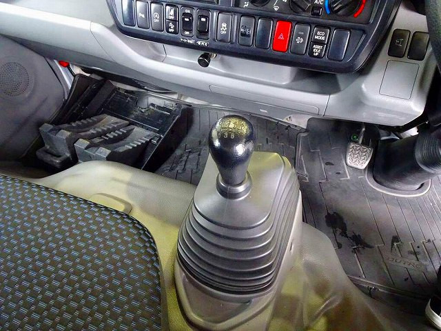 日野 デュトロ 小型 冷凍冷蔵バン 2RG-XZU655M(94864) 15枚目