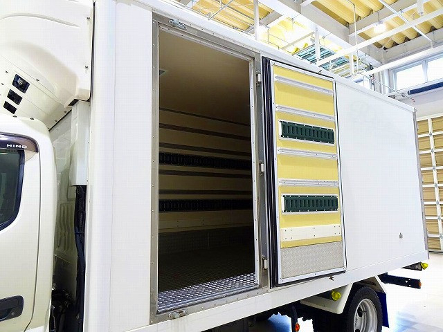 日野 デュトロ 小型 冷凍冷蔵バン 2RG-XZU655M(94864) 28枚目