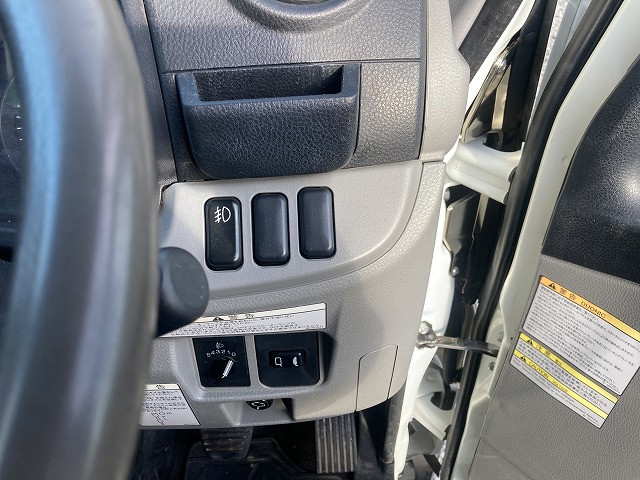 三菱ふそう キャンター 小型 平ボディ 2RG-FBA20(94865) 27枚目