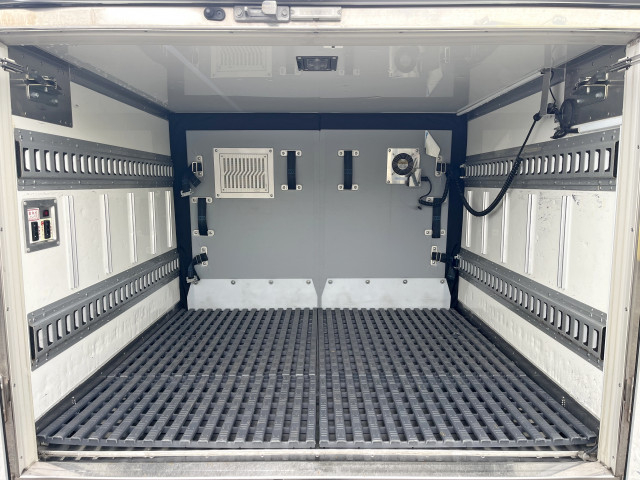 トヨタ ダイナ 小型 冷凍冷蔵バン QDF-KDY221(94869) 8枚目