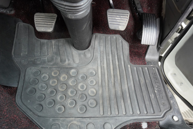 Mitsubishi Fuso canter Small Flat body 2PG-FEAV0(94868) 42枚目