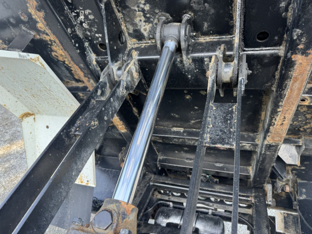 いすゞ フォワード 中型 土砂ダンプ 2PG-FRR90S1(94870) 16枚目