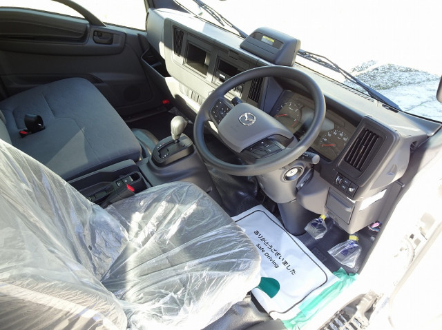 マツダ タイタン 小型 車載専用車 2RG-LPR88YN(94875) 4枚目