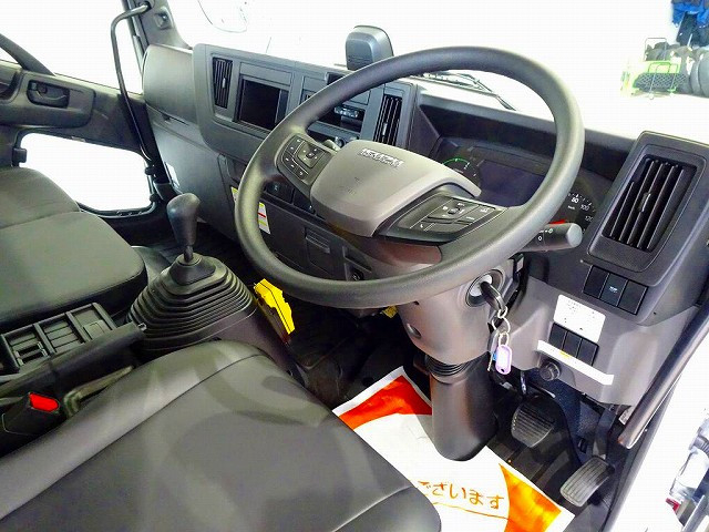 いすゞ フォワード 中型 コンテナ専用車 2RG-FRR90S4(94876) 5枚目