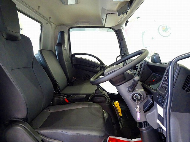 いすゞ フォワード 中型 コンテナ専用車 2RG-FRR90S4(94876) 6枚目