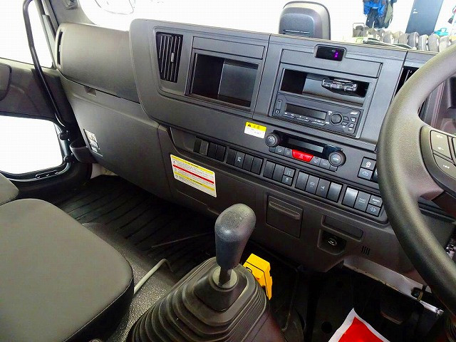 いすゞ フォワード 中型 コンテナ専用車 2RG-FRR90S4(94876) 9枚目