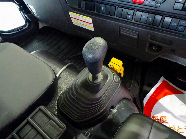 いすゞ フォワード 中型 コンテナ専用車 2RG-FRR90S4(94876) 16枚目