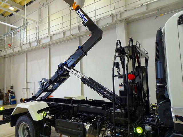 いすゞ フォワード 中型 コンテナ専用車 2RG-FRR90S4(94876) 27枚目