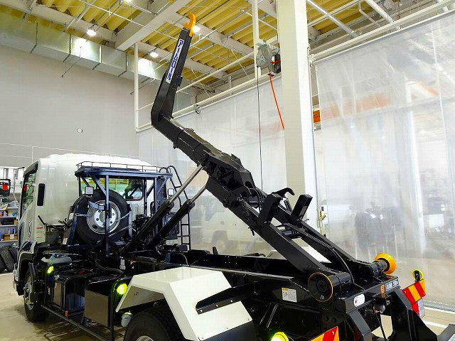 いすゞ フォワード 中型 コンテナ専用車 2RG-FRR90S4(94876) 28枚目