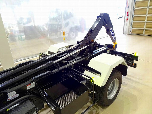 いすゞ フォワード 中型 コンテナ専用車 2RG-FRR90S4(94876) 31枚目