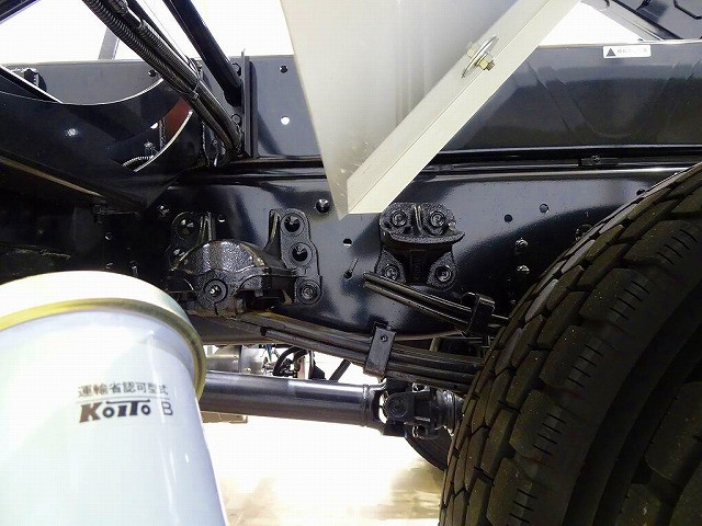 いすゞ フォワード 中型 コンテナ専用車 2RG-FRR90S4(94876) 40枚目