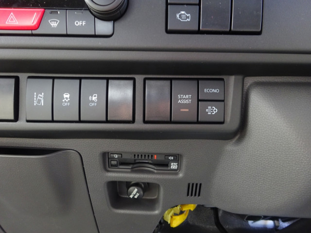 マツダ タイタン 小型 車載専用車 2RG-LPR88AM(94878) 41枚目