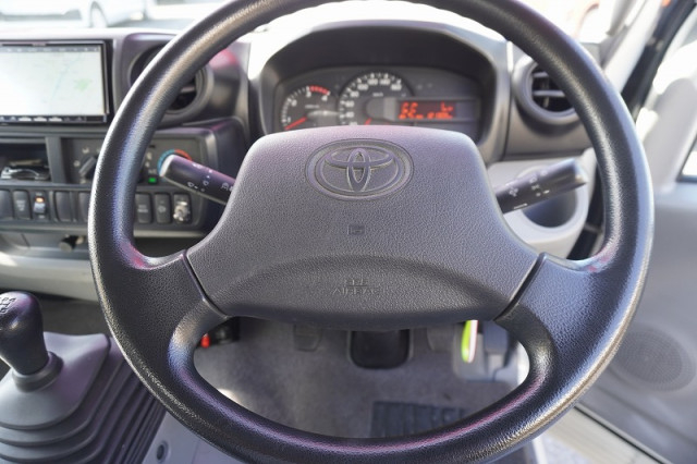 トヨタ トヨエース 小型 アルミバン TKG-XZU605(94880) 30枚目