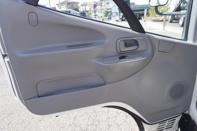 トヨタ トヨエース 小型 アルミバン TKG-XZU605(94880) 41枚目