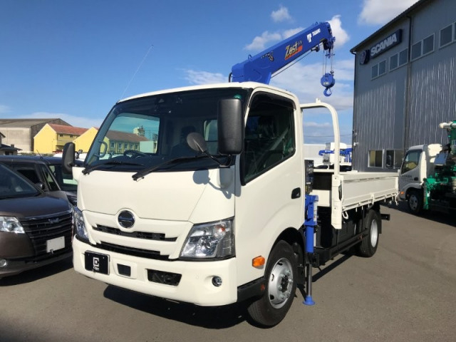 日野 デュトロ 小型 クレーン付き 2KG-XZU710M(94882) 2枚目