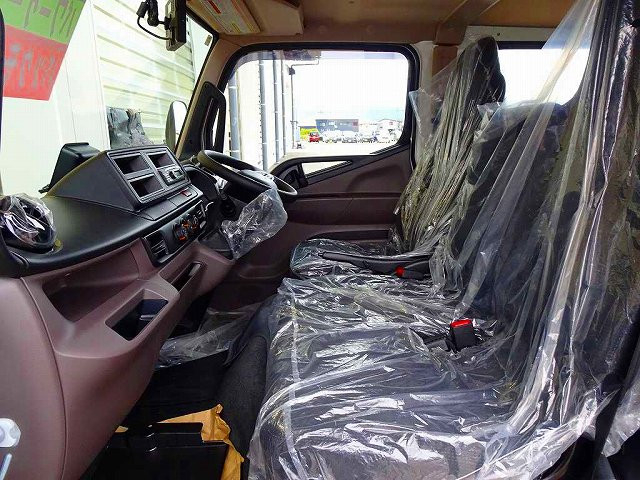 三菱ふそう キャンター 小型 Wキャブ 2RG-FBA20(94884) 8枚目