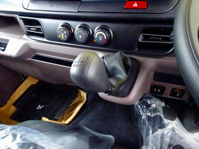 三菱ふそう キャンター 小型 Wキャブ 2RG-FBA20(94884) 15枚目